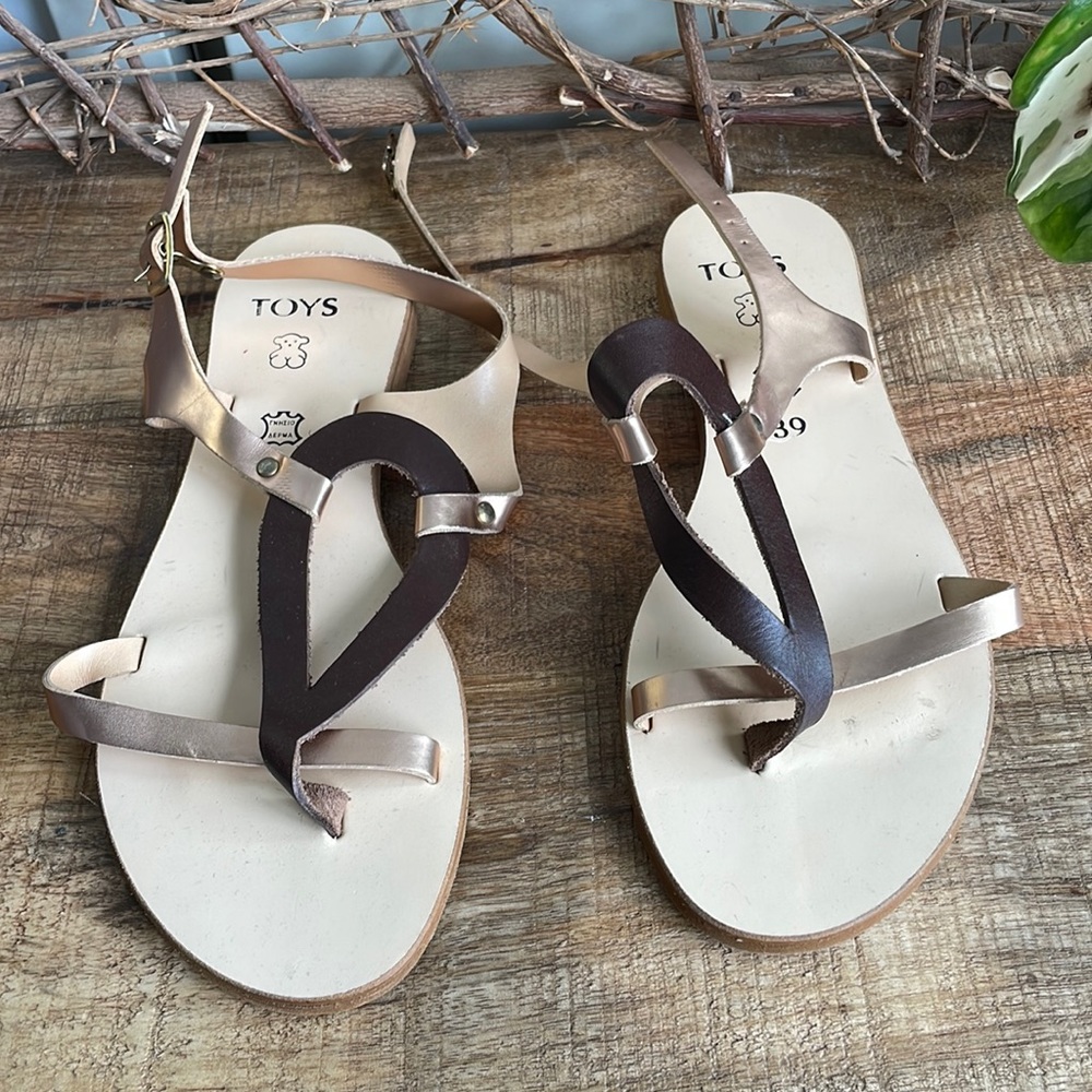 For charity! Brand new leather sandals from Greece